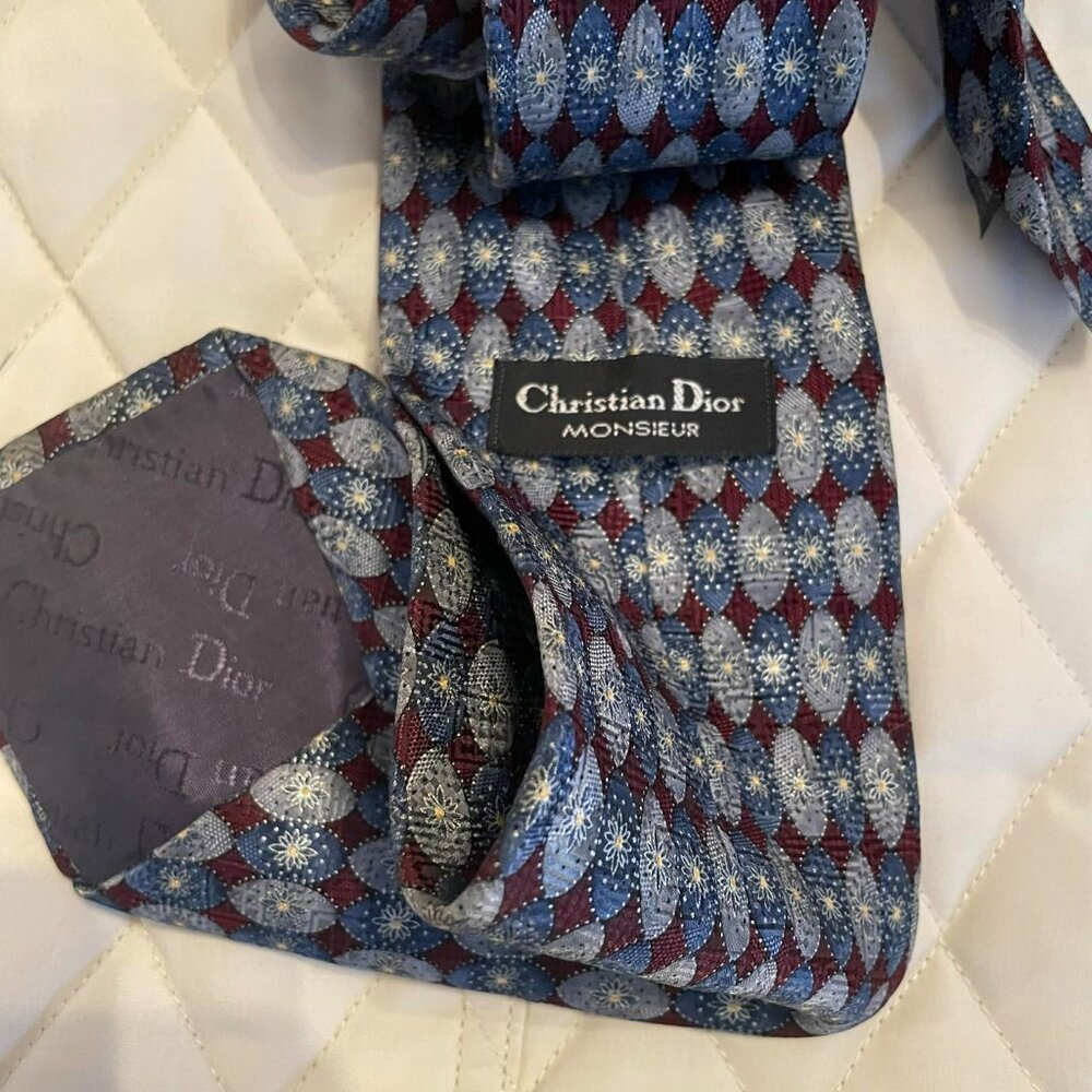 CHRISTIAN DIOR VINTAGE necktie 100% silk jacquard, blue, burgundy